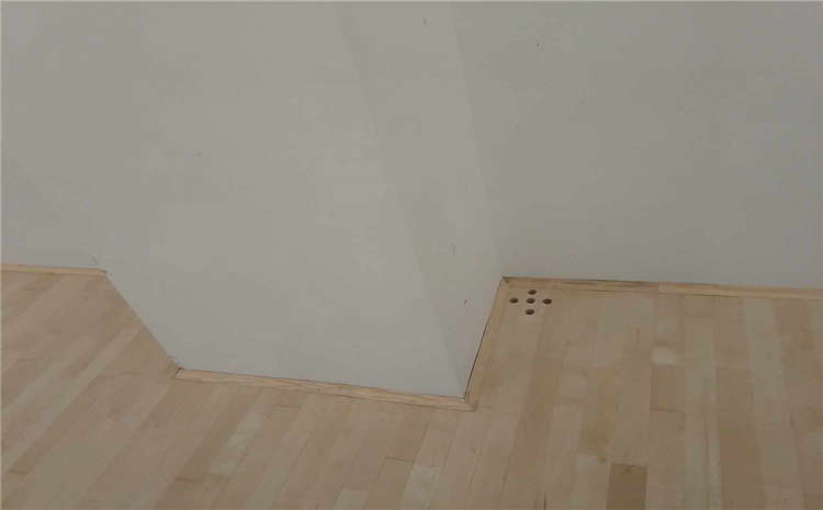 歐氏22厚籃球場地木地板哪個牌子好？