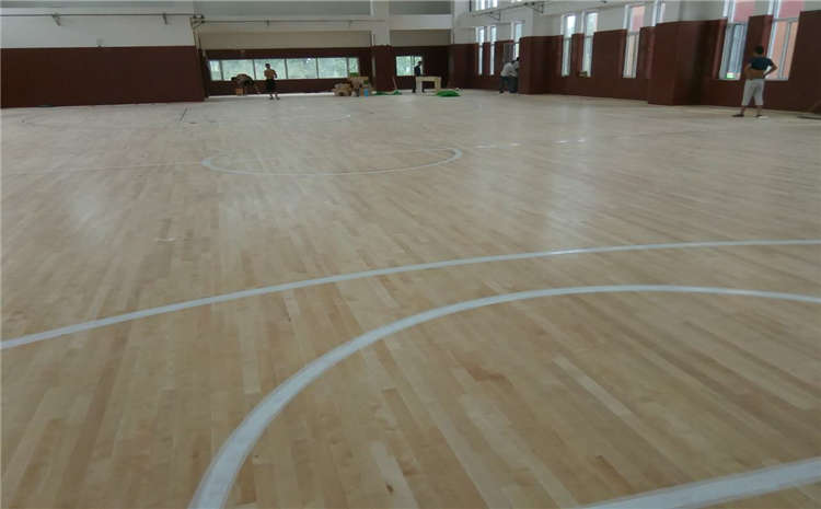 歐氏22厚體育運(yùn)動地板怎么保養(yǎng)？