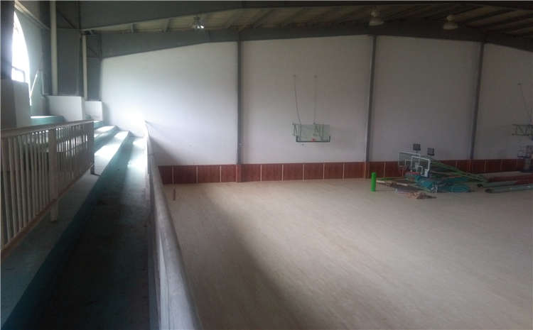 歐氏松木舞臺運動木地板圖片及價格