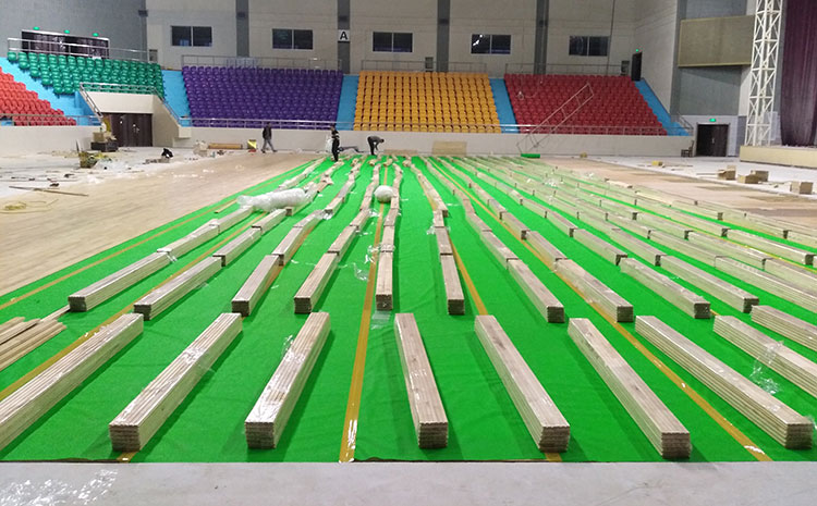 運(yùn)動木地板裂痕