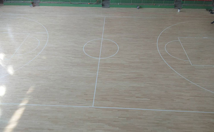 訓(xùn)練館籃球木地板報價