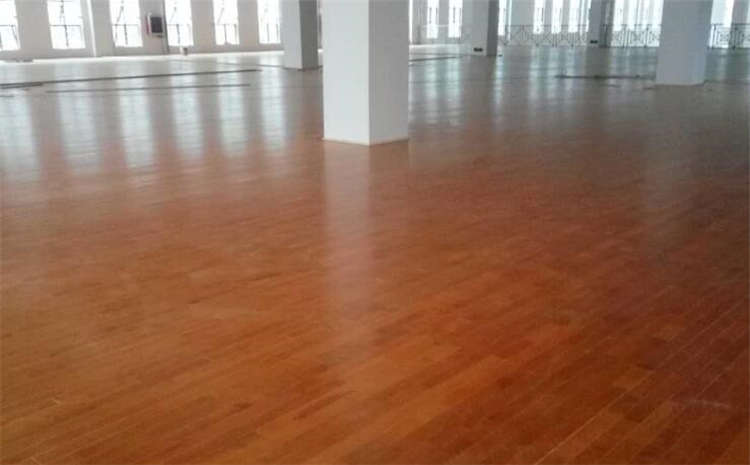 風(fēng)雨操場運(yùn)動(dòng)木地板